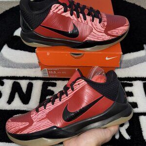 NEW in Box NIKE ZOOM KOBE V (5) Daring Red Black White 10.5 US Mens 44.5 EUR